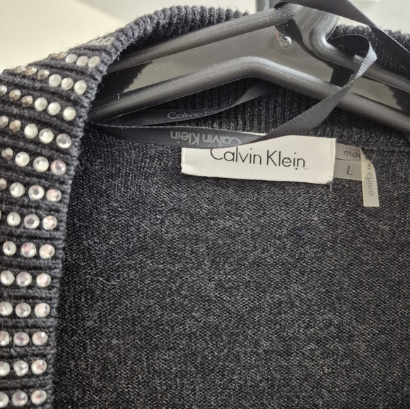 Cardigan - Picture 2 of 4